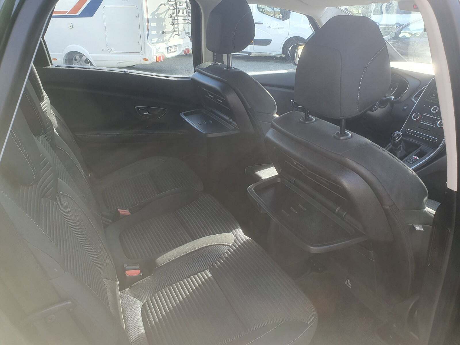 Sort Renault Scenic IV fra 2018 set indefra