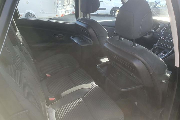 Sort Renault Scenic IV fra 2018 set indefra