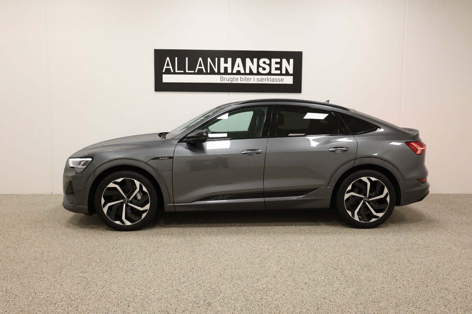 Audi e-tron 55 S-line Sportback quattro