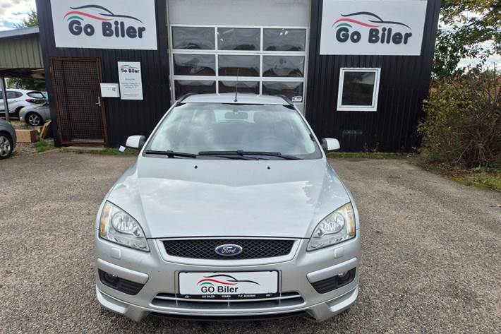 Grøn Ford Focus fra 2008