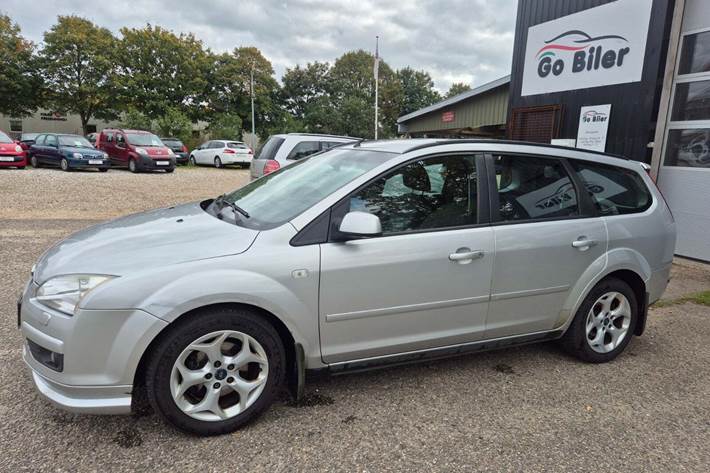 Grøn Ford Focus fra 2008