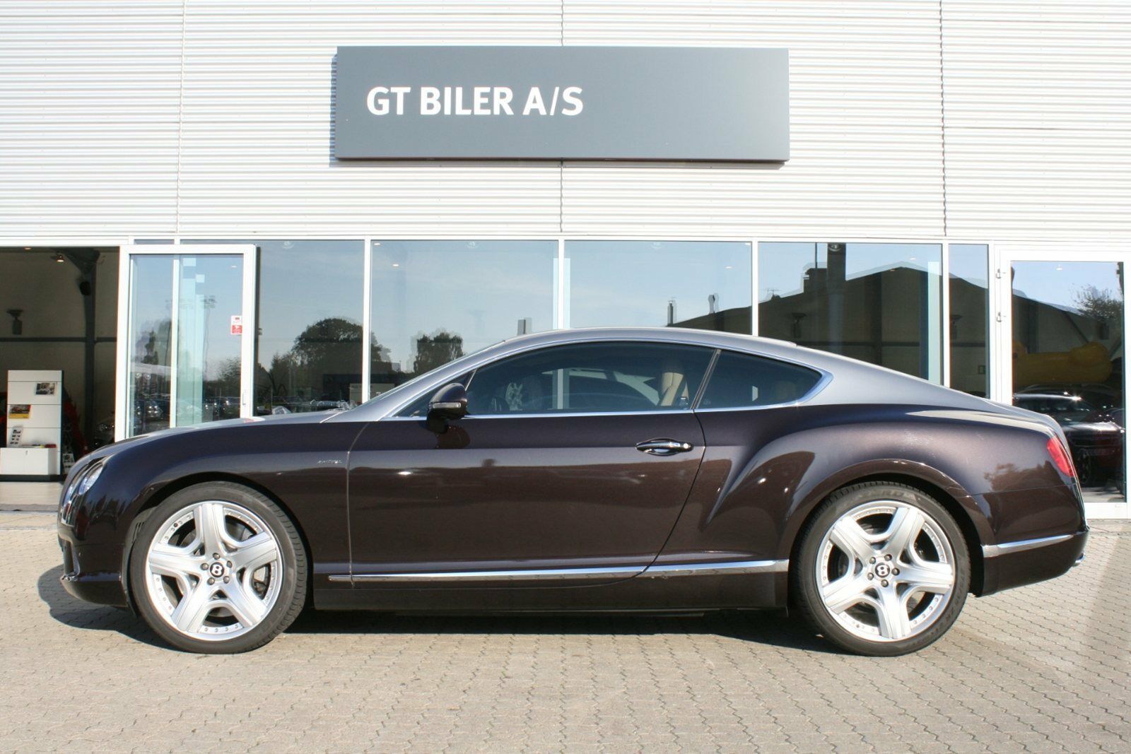 undefined Bentley Continental GT fra 2012 set udefra