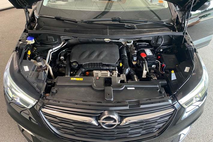 Sort Opel Grandland X fra 2018