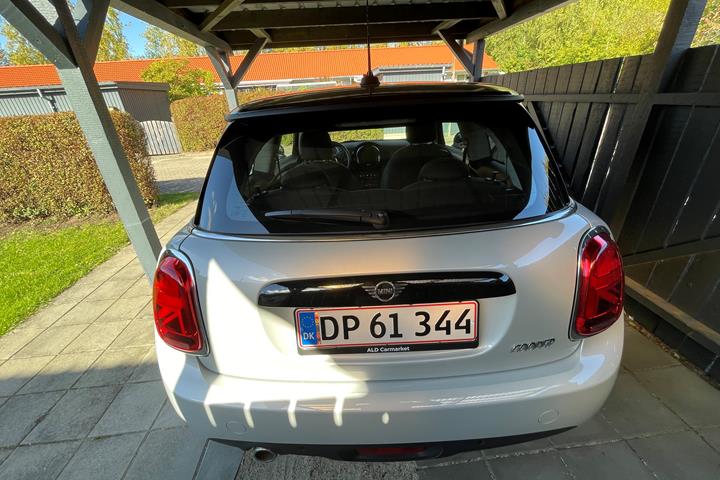 Hvid Mini Cooper fra 2018