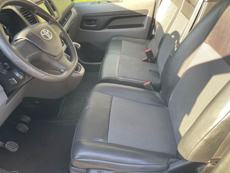 Toyota ProAce 2,0 D 120hk Medium/Enkelt skydedør Dobbelt bagdør u/ruder