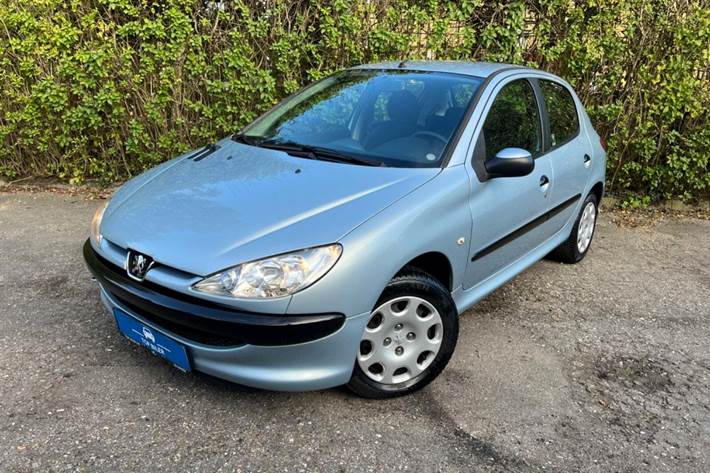 undefined Peugeot 206 fra 2007 set udefra