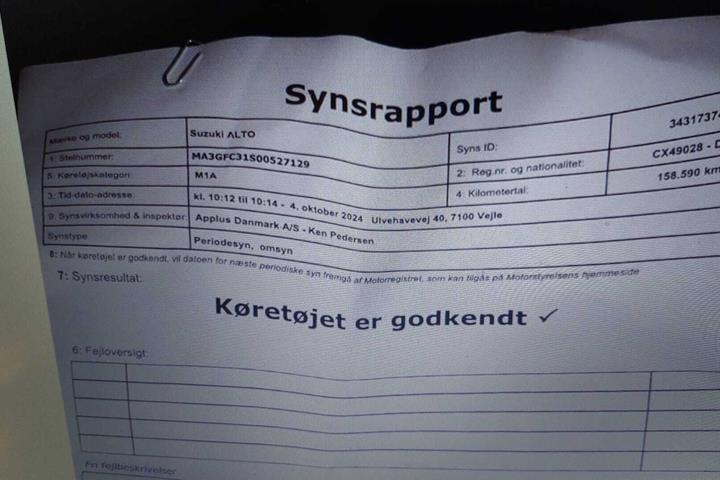 Grå Suzuki Alto fra 2012