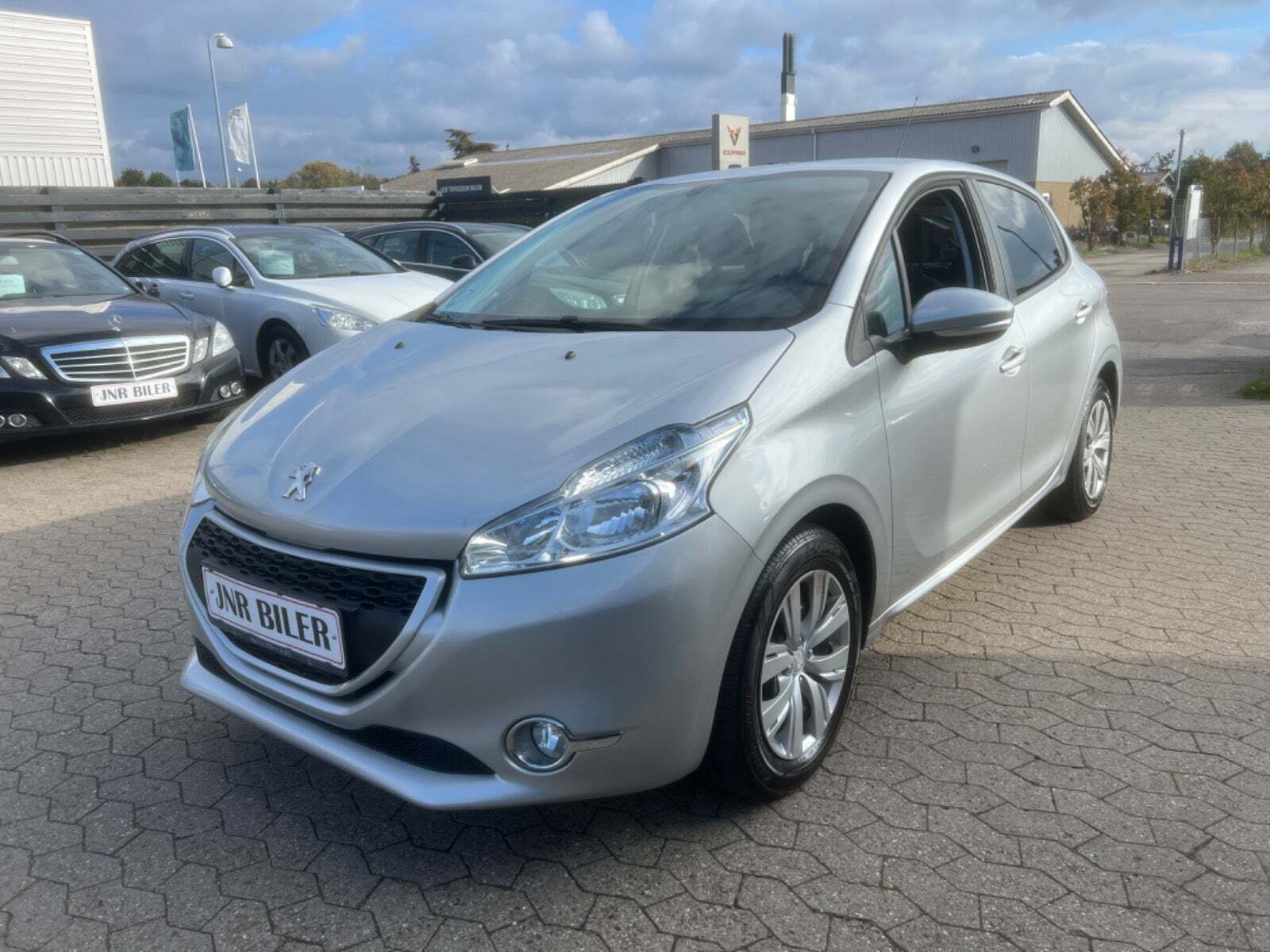 undefined Peugeot 208 fra 2014