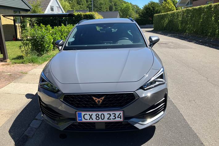 Grå Cupra Leon fra 2021