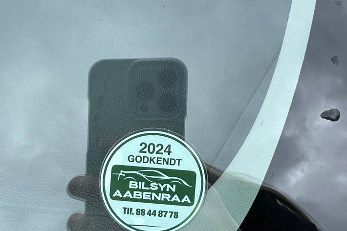 Hvid Kia Rio fra 2016