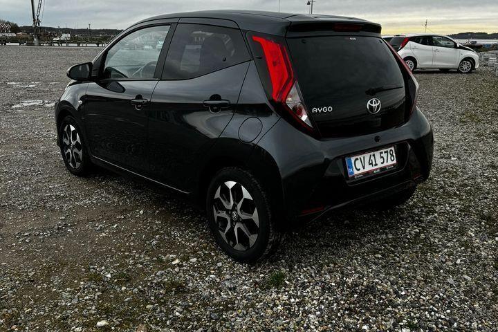 Grå Toyota Aygo fra 2020