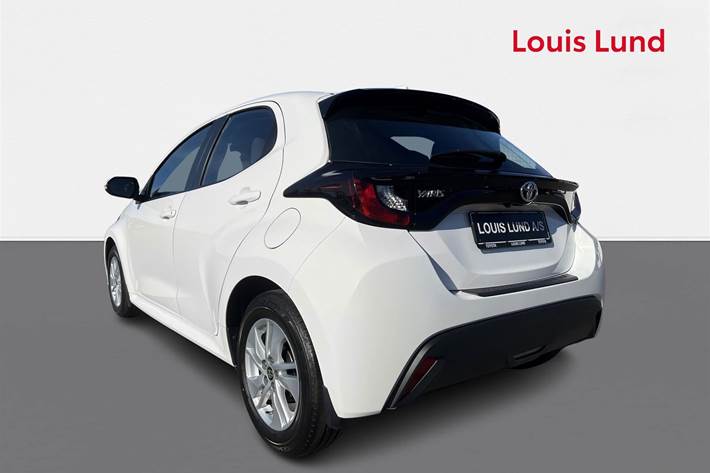 Hvid Toyota Yaris fra 2022