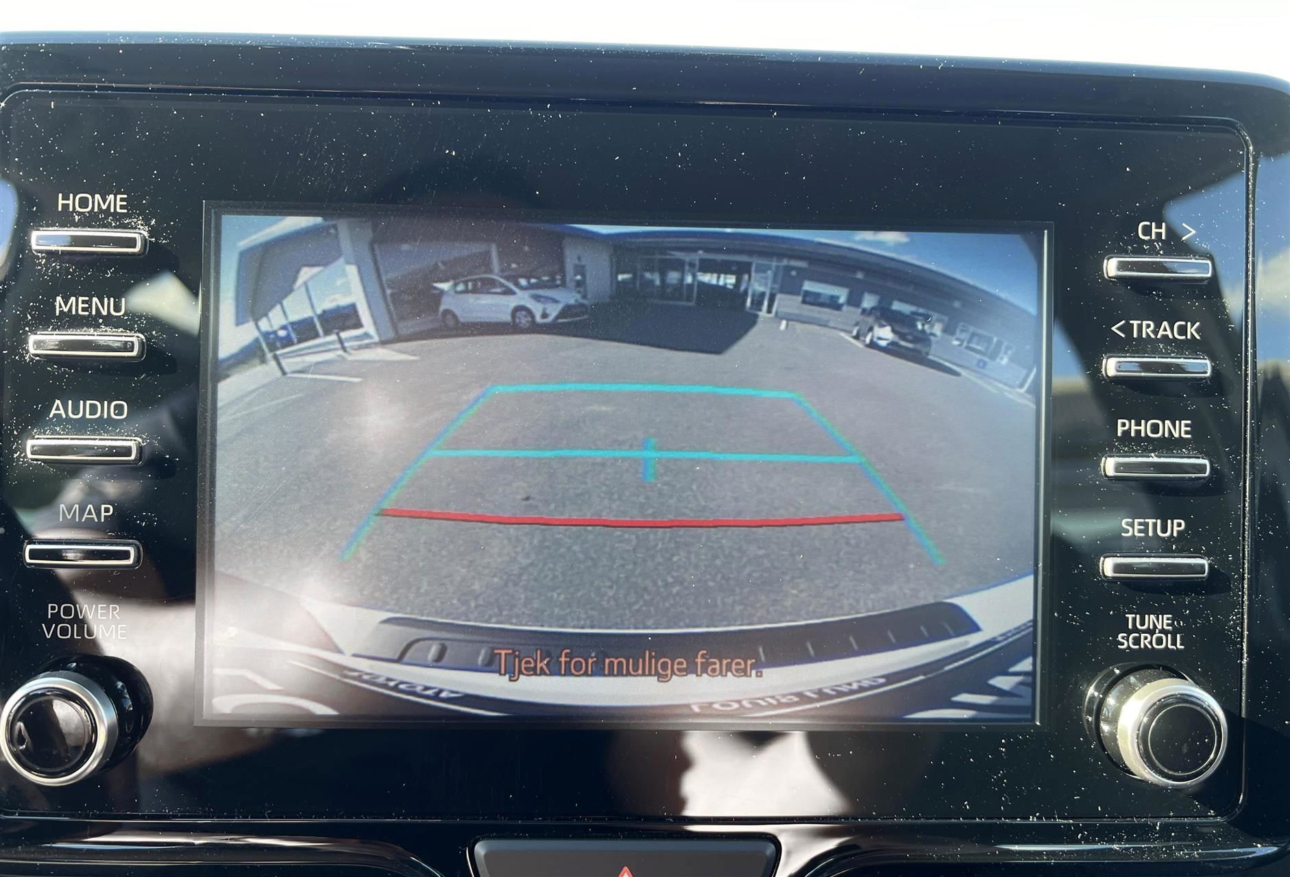 Hvid Toyota Yaris fra 2022