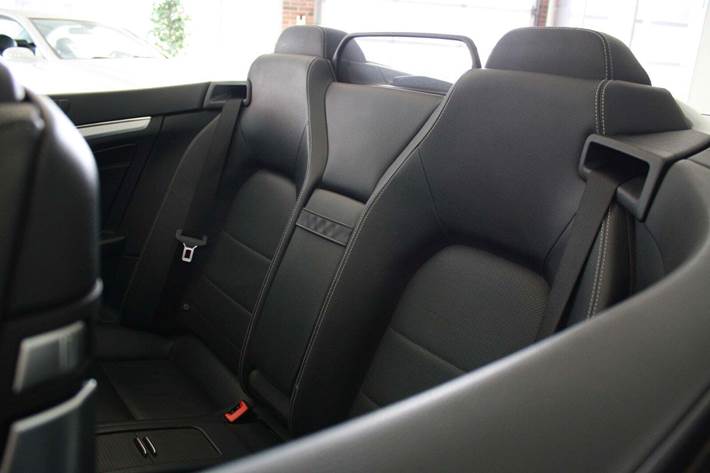 Grå Mercedes E400 fra 2014