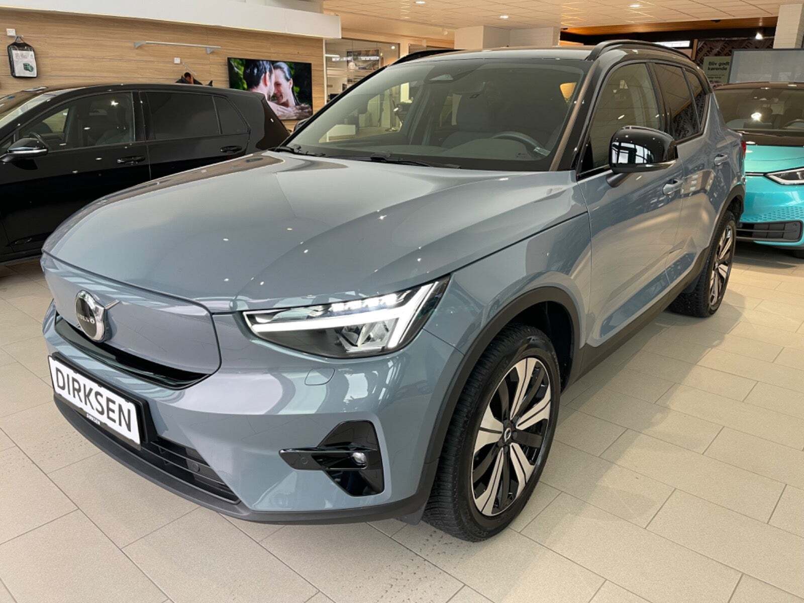 undefined Volvo XC40 fra 2023 set udefra