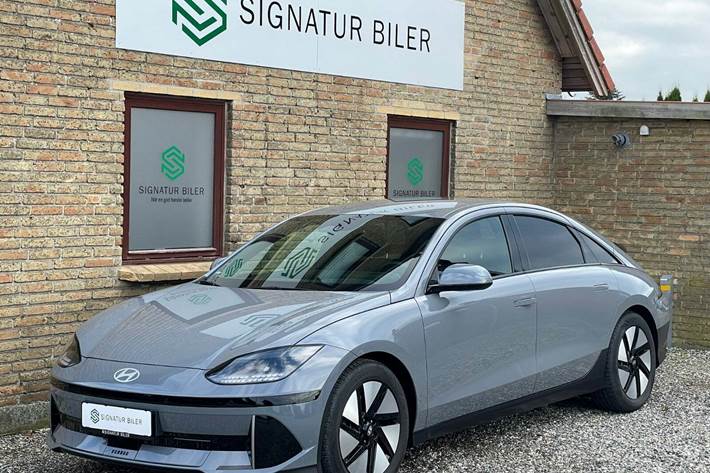 Grå Hyundai Ioniq 6 fra 2023