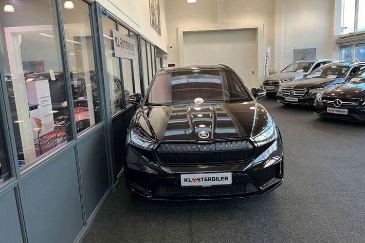 Sort Skoda Enyaq fra 2022