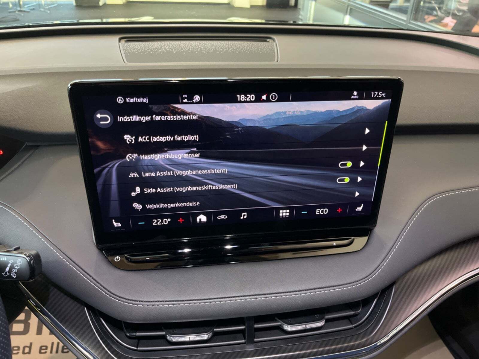 Sort Skoda Enyaq fra 2022