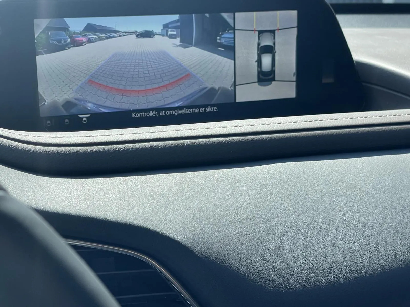 Grå Mazda CX-30 fra 2019