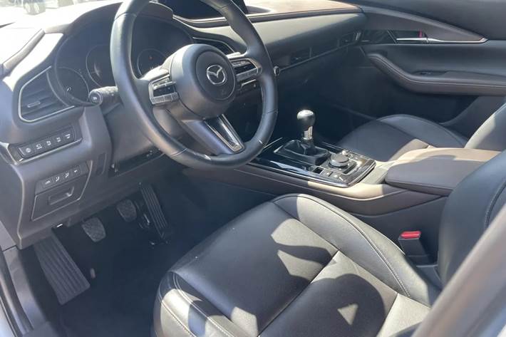 Grå Mazda CX-30 fra 2019