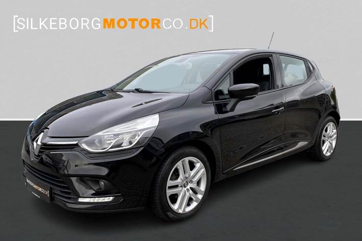 Sort Renault Clio IV fra 2018 set udefra
