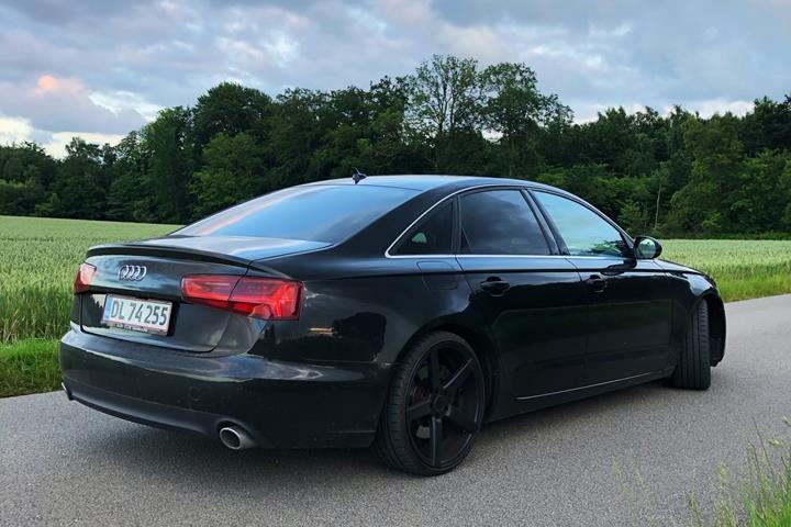 Sort Audi A 6 fra 2011