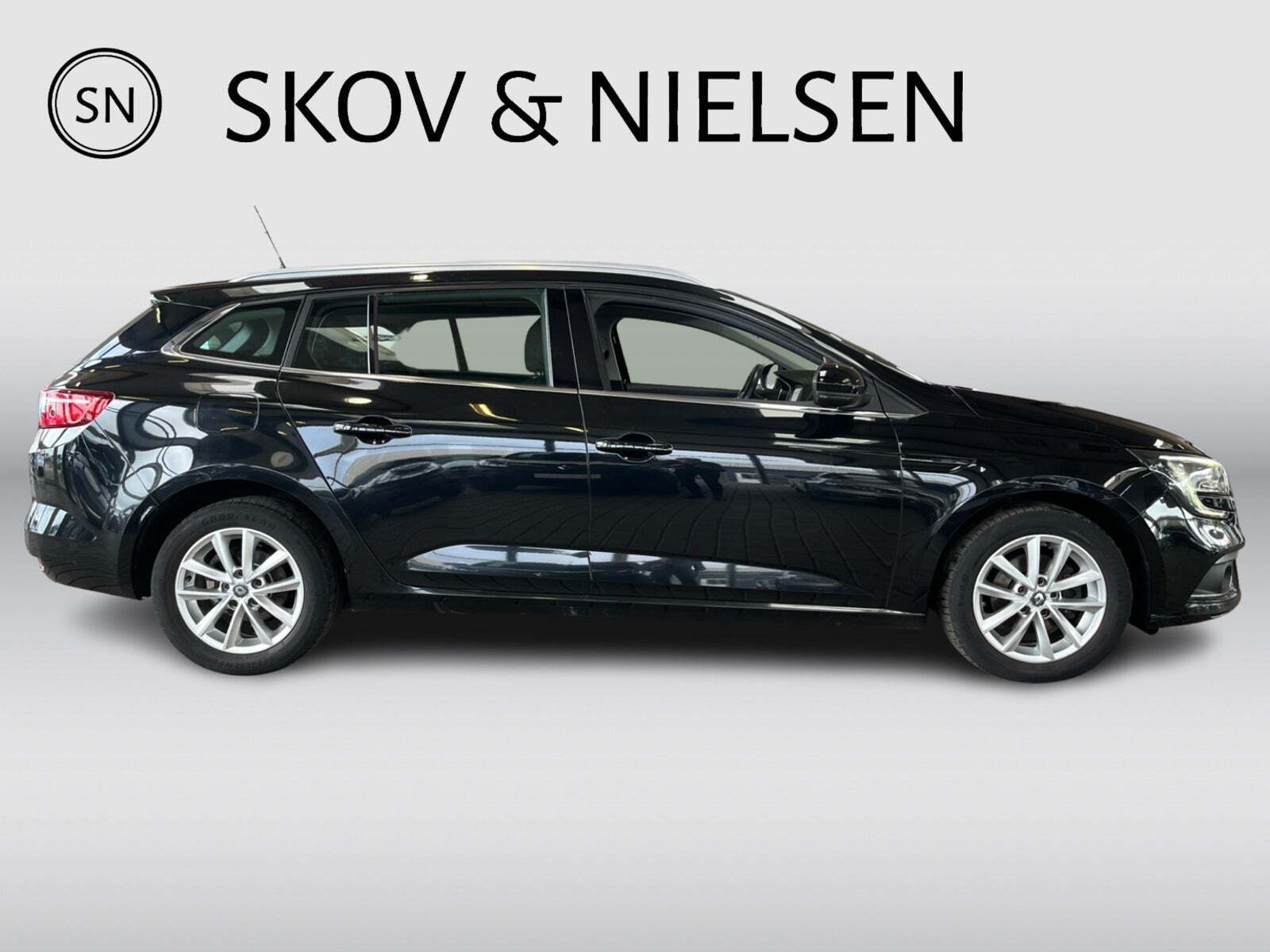 Sort Renault Megane IV fra 2017