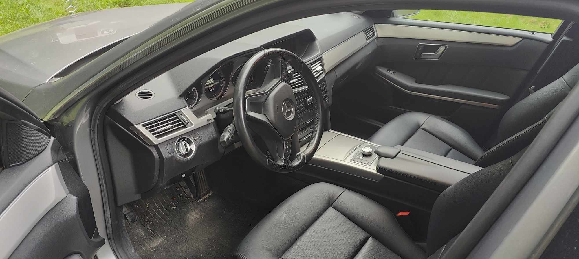 Mercedes E-Klasse 2,1 300 BlueTEC HYBRID T 7G-TRONIC PLUS