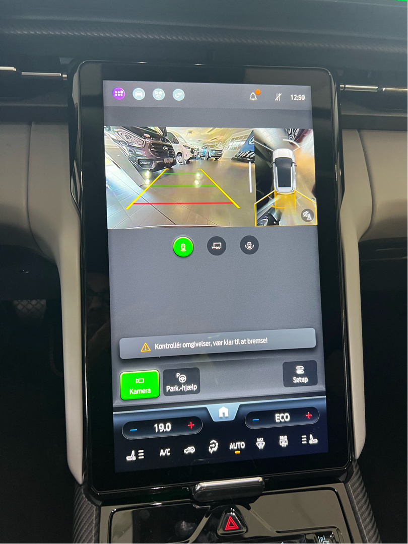 Hvid Ford Explorer fra 2024