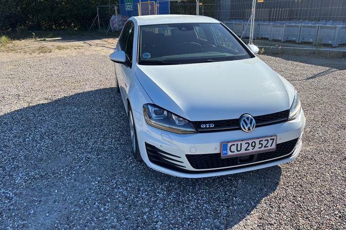 Hvid VW Golf fra 2016