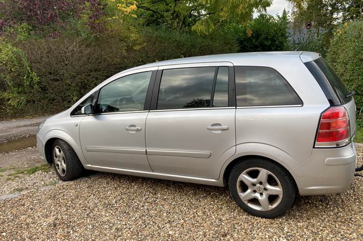 undefined Opel Zafira fra 2008