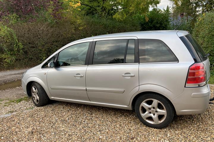 undefined Opel Zafira fra 2008