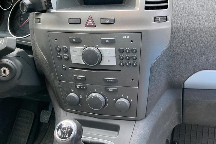 undefined Opel Zafira fra 2008