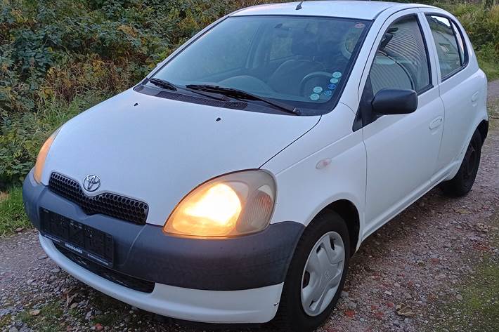 undefined Toyota Yaris fra 2000