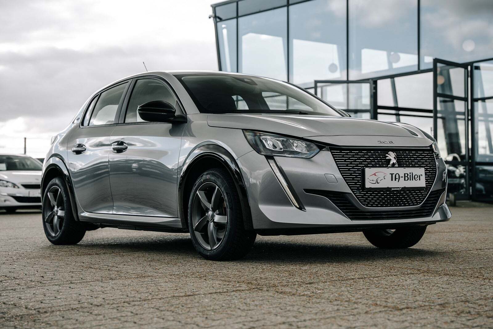 Peugeot e-208