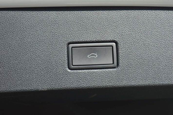 Hvid VW T-Roc fra 2023