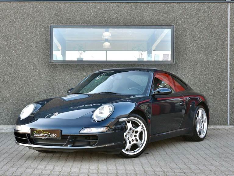 Porsche 911 Carrera