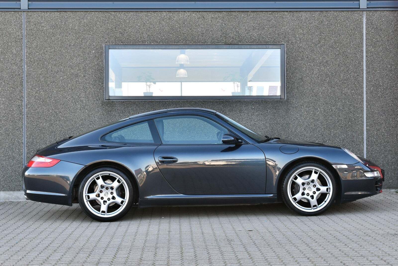 Porsche 911 Carrera