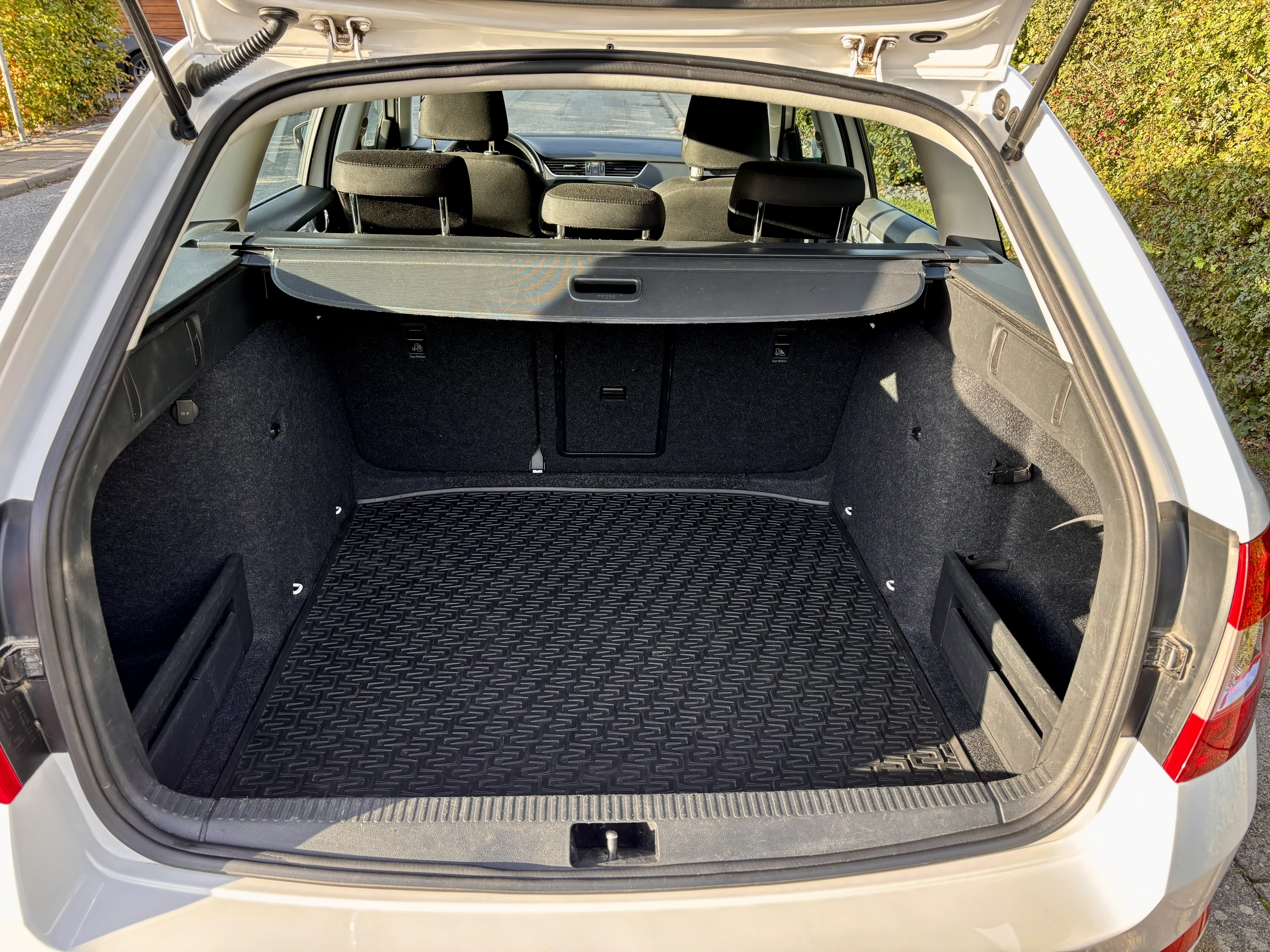 Hvid Skoda Octavia fra 2017