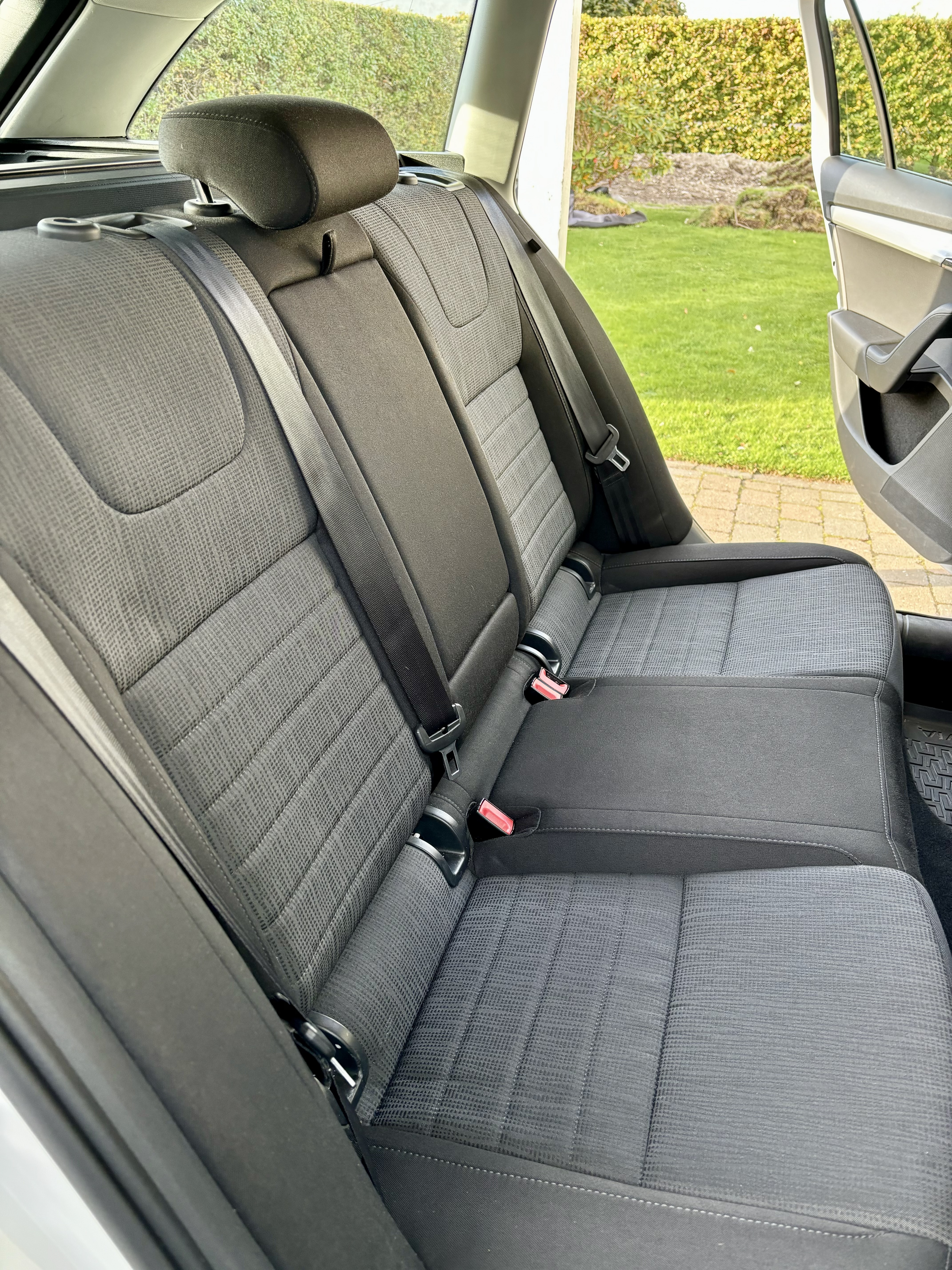 Hvid Skoda Octavia fra 2017