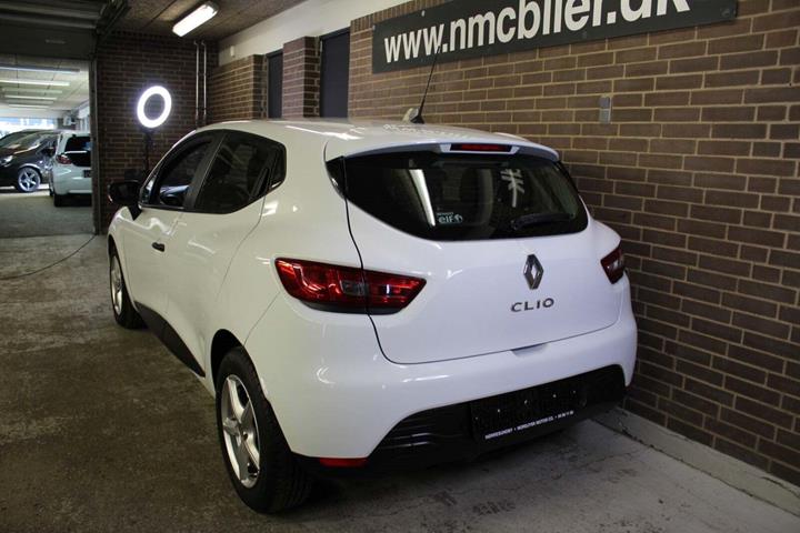 Hvid Renault Clio IV fra 2014