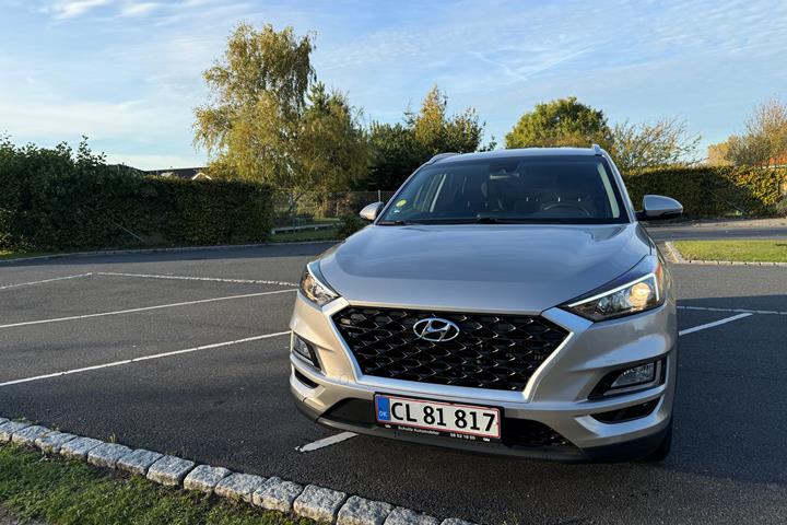 Sølv Hyundai Tucson fra 2019