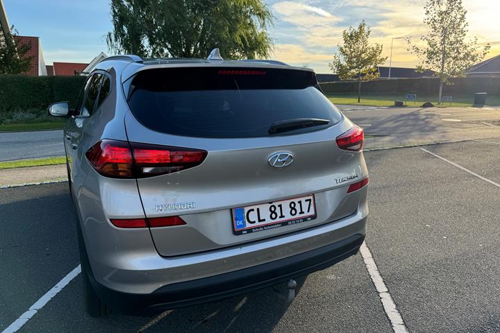 Sølv Hyundai Tucson fra 2019