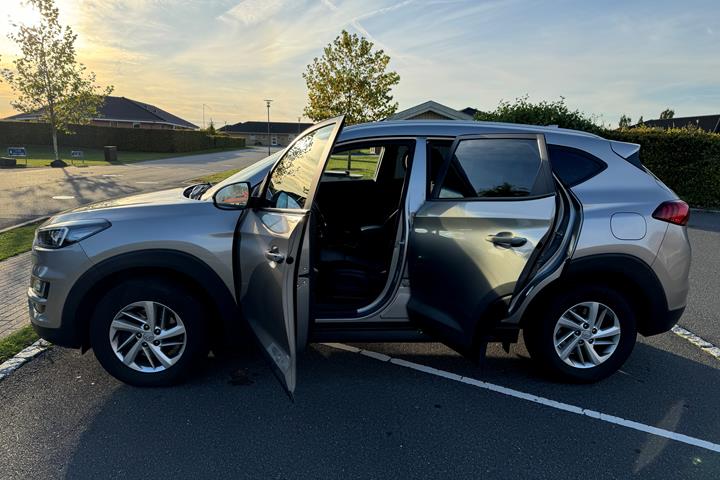 Sølv Hyundai Tucson fra 2019