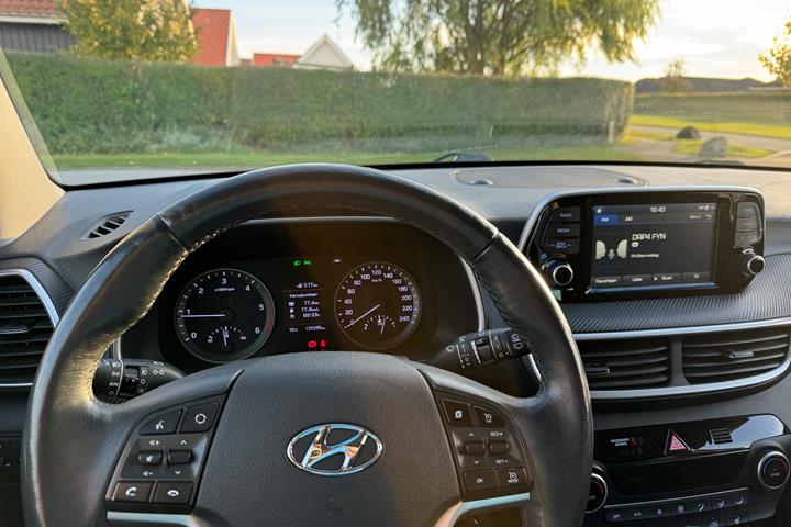 Sølv Hyundai Tucson fra 2019