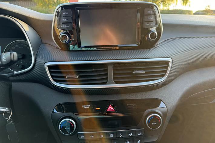 Sølv Hyundai Tucson fra 2019