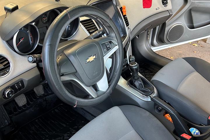 undefined Chevrolet Cruze fra 2009