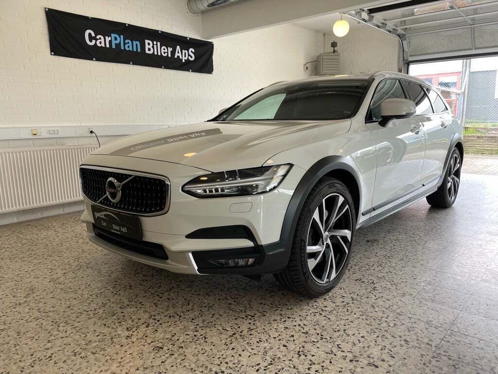 Volvo V90 CC 2,0 D5 235 Plus aut. AWD Van