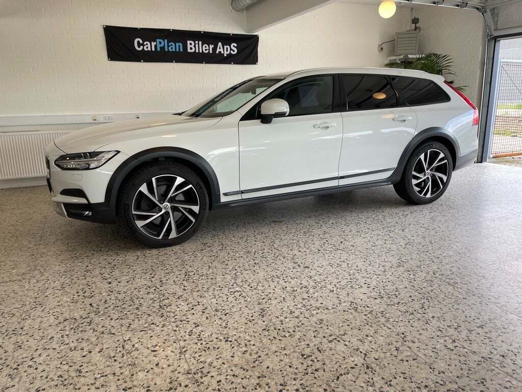 Volvo V90 CC 2,0 D5 235 Plus aut. AWD Van