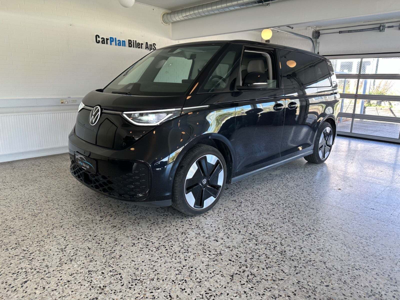 VW ID.Buzz 77 Style SWB